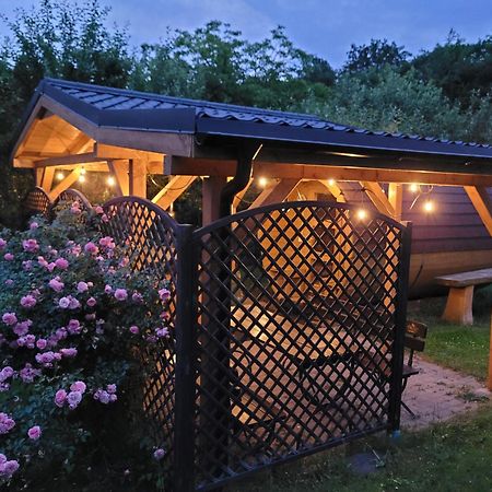 Villa Holma *** Agroturystyka Zbychowo Exteriér fotografie